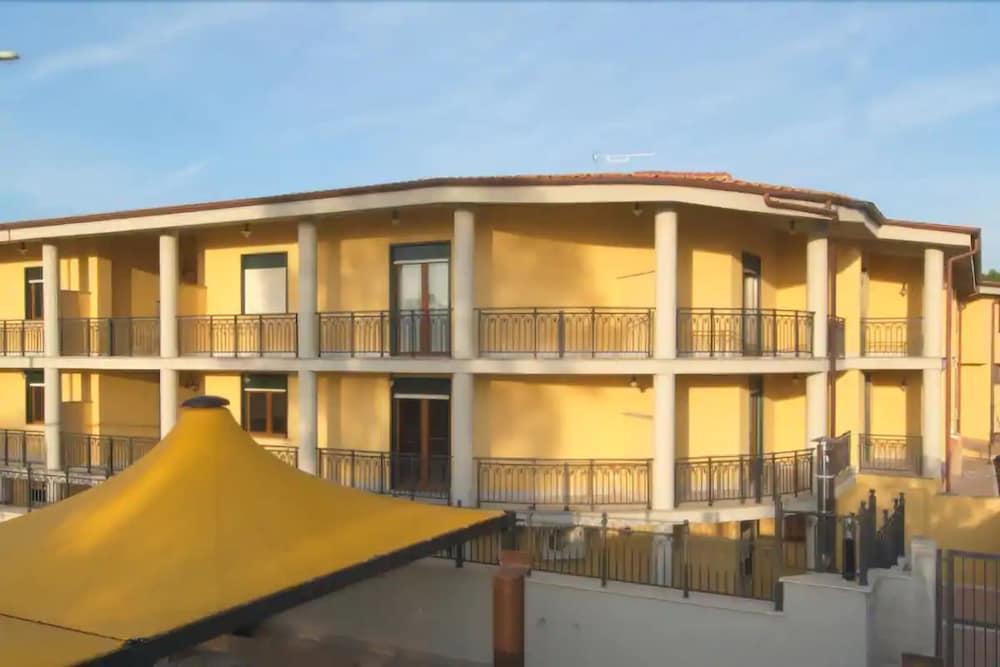 Complesso L'Oasi Hotel Aranova Ngoại thất bức ảnh